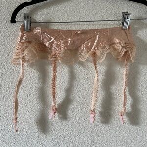 Woolite Lace Garter Belt Women’s Small Made in USA Blush Pink Sexy Coquette cute